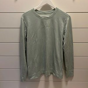 Women’s Lululemon long sleeve